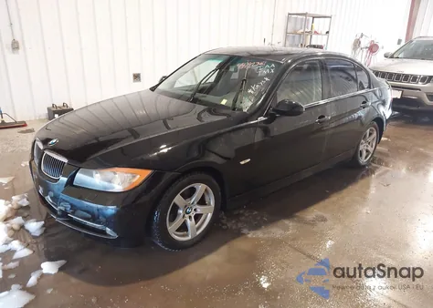 2008 BMW 328Xi из США, поврежденный, VIN WBAVC735X8A236445